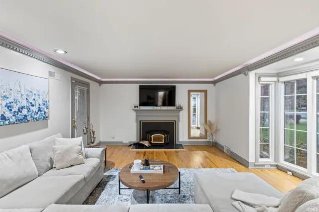 $405,000 | 1637 Rainbow Bend Boulevard, Elkhart, IN 46514