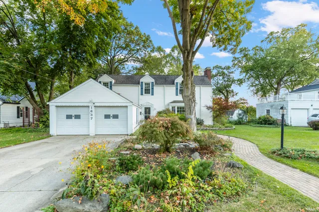 $405,000 | 1637 Rainbow Bend Boulevard, Elkhart, IN 46514