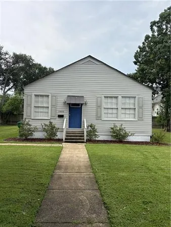 $2,000 | 1400 Brockenbraugh Street, Metairie, LA 70005