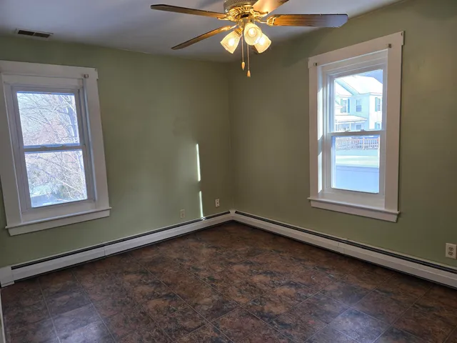 $2,000 | 147-9 Laurel Street, Newport, NH 03773