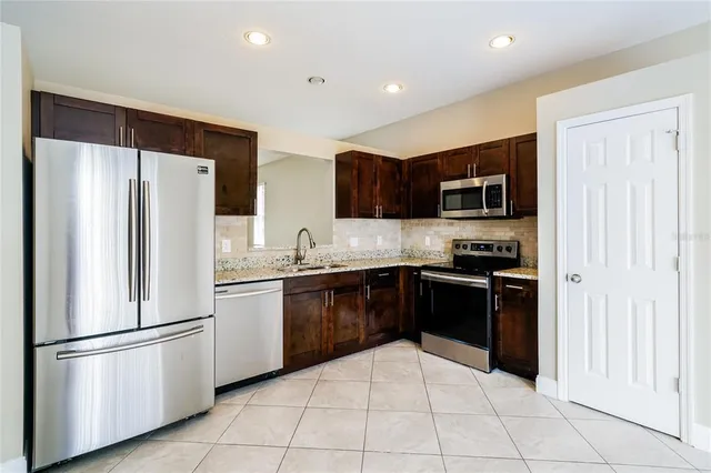 $349,000 | 3213 Summer Cruise Drive, Valrico, FL 33594