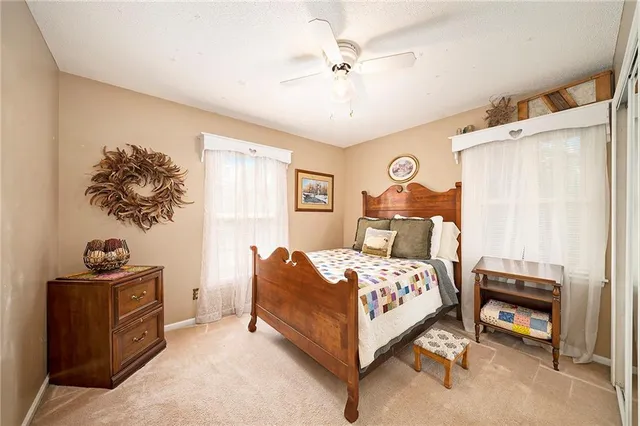 $320,000 | 2704 Northeast 67th Place, Kansas City, MO 64119