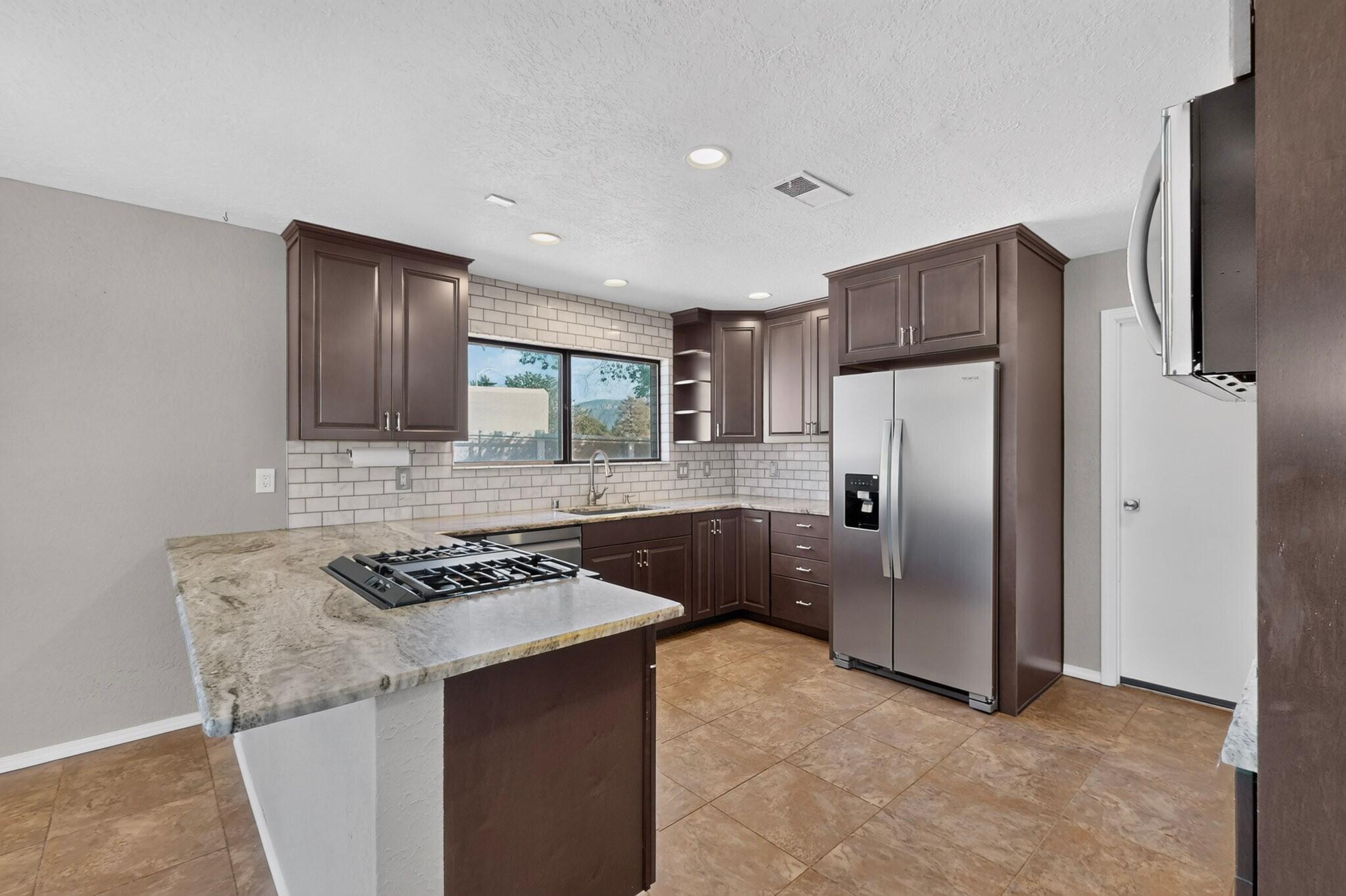 209 Villa Verde Drive Southeast Rio Rancho, NM 87124 - Photo 15 of 45 Gallery Image 15