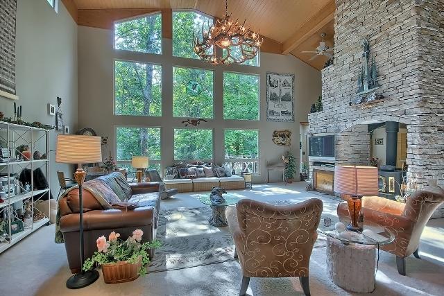 7434 Stout Road Circleville, OH 43113 - Photo 10 of 40 Gallery Image 10
