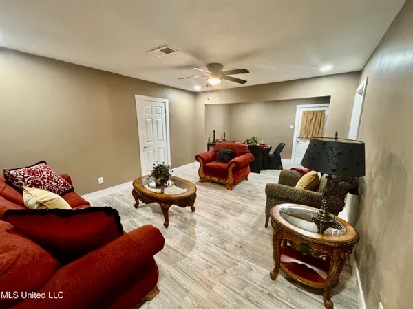 $145,500 | 223 2nd Avenue, Vicksburg, MS 39183