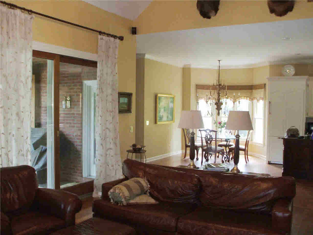 154 Rolling Meadows Road Ridgeland, MS 39157 - Photo 8 of 25 Another View of Greatroom