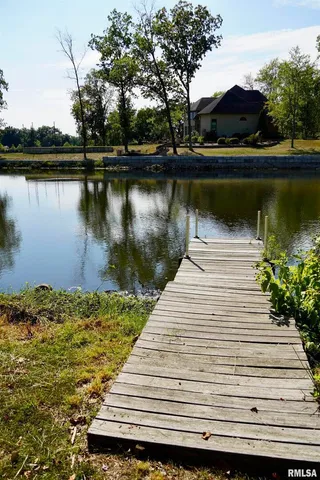 $369,000 | 15316 Lake Point Drive, Benton, IL 62812