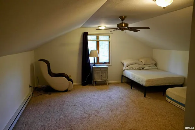 $369,000 | 15316 Lake Point Drive, Benton, IL 62812