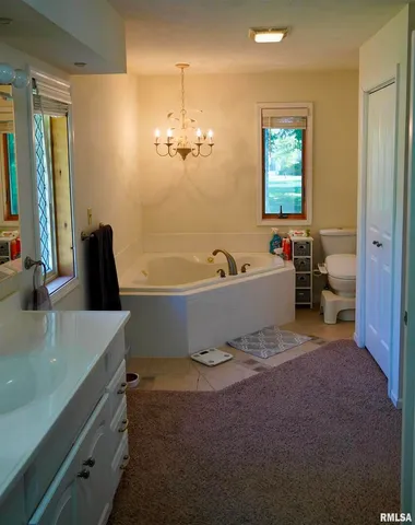 $369,000 | 15316 Lake Point Drive, Benton, IL 62812