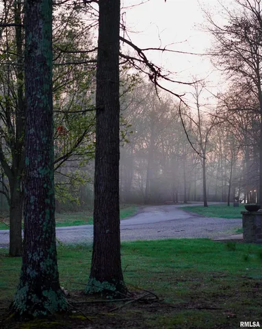 $369,000 | 15316 Lake Point Drive, Benton, IL 62812