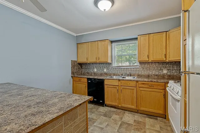 $128,000 | 1918 Lynndale Street, Kennett, MO 63857