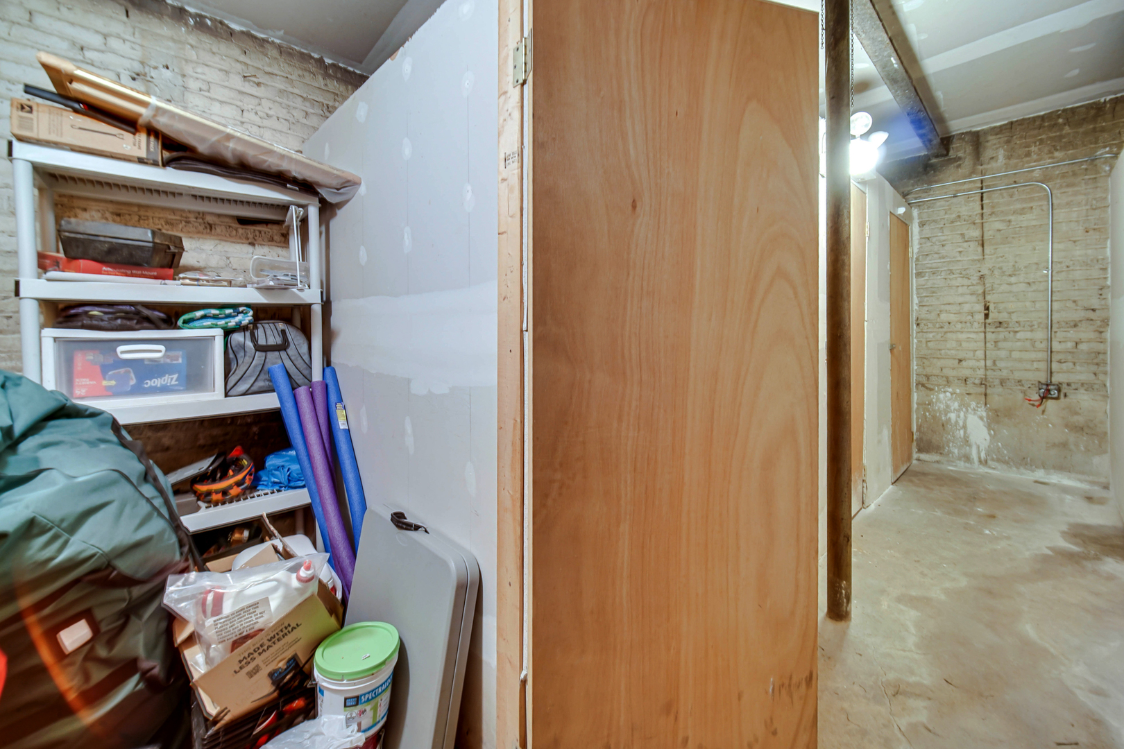 4343 North Sacramento Avenue, Unit AG Chicago, IL 60618 - Photo 27 of 27 a view of bathroom