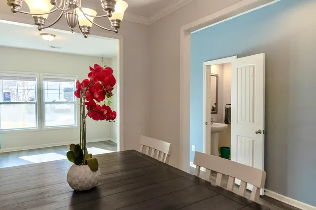 $375,000 | 105 Viewmont Drive, Duncan, SC 29334