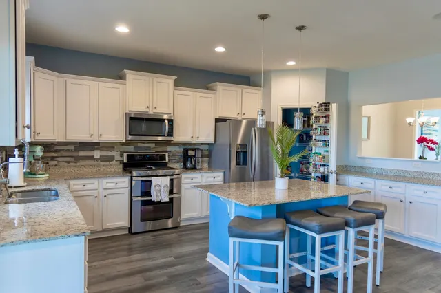 $375,000 | 105 Viewmont Drive, Duncan, SC 29334