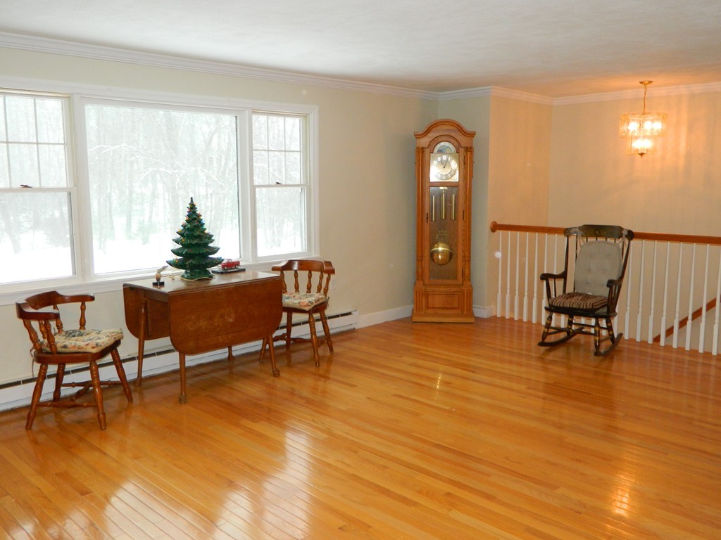 79 Harold Parker Road Andover, MA 01810 - Photo 4 of 17 Gallery Image 4