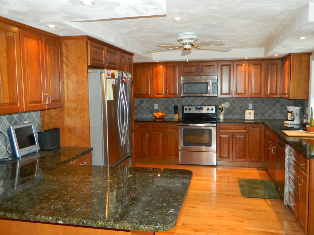 79 Harold Parker Road Andover, MA 01810 - Photo 8 of 17 Gallery Image 8
