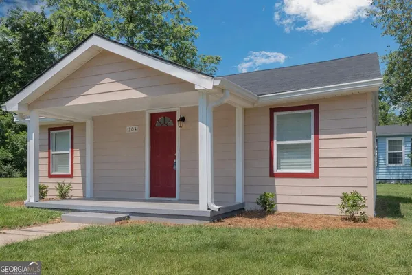 $234,900 | 204 Mill Street, Barnesville, GA 30204