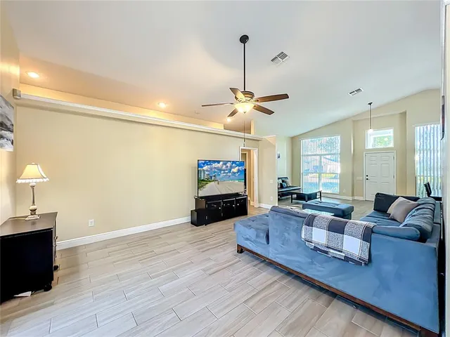 $585,000 | 9244 Beaver Cove, Apopka, FL 32703