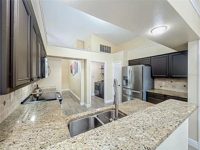 $585,000 | 9244 Beaver Cove, Apopka, FL 32703