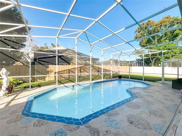 $585,000 | 9244 Beaver Cove, Apopka, FL 32703