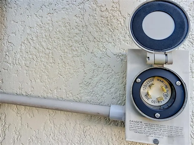 $585,000 | 9244 Beaver Cove, Apopka, FL 32703