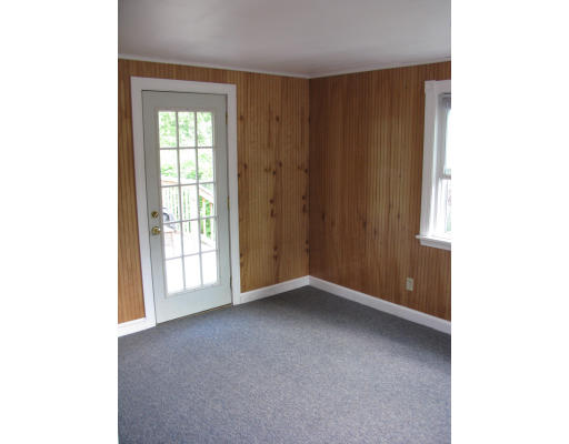 27 Marshall Road Easton, MA 02356 - Photo 8 of 25 Gallery Image 8