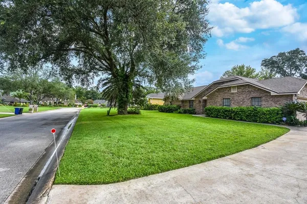 $469,900 | 24 Lake Vista Way, Ormond Beach, FL 32174