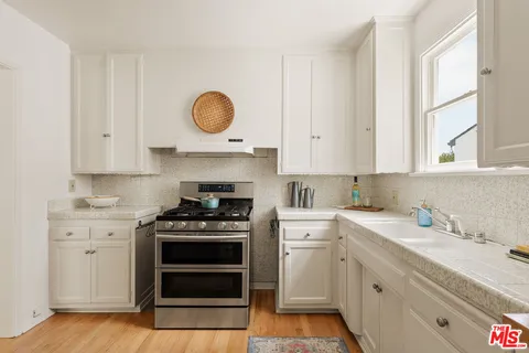 $1,295,000 | 6546 West 85th Street, Los Angeles, CA 90045