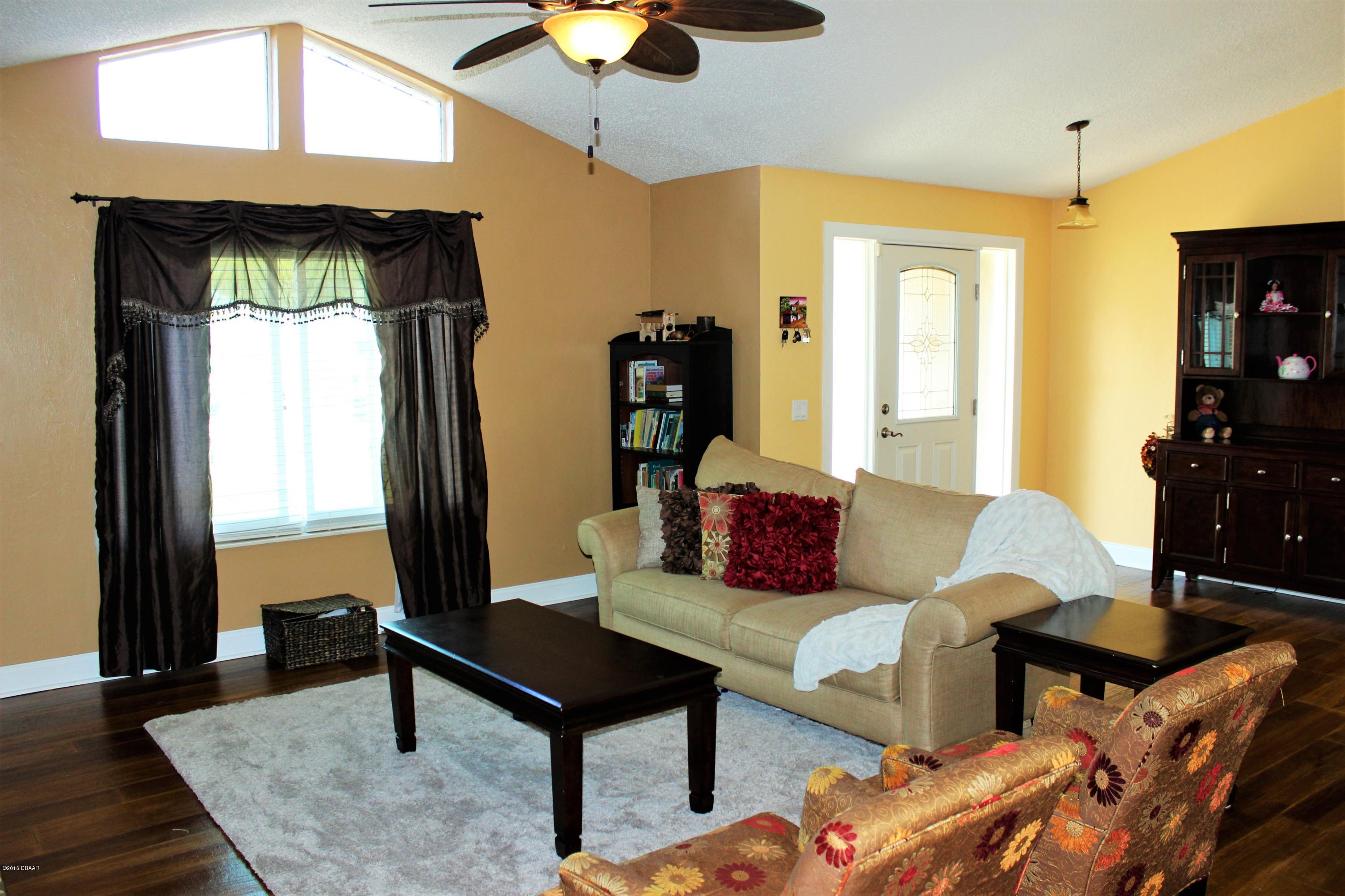 3035 Unity Tree Drive Edgewater, FL 32141 - Photo 8 of 22 IMG_5667