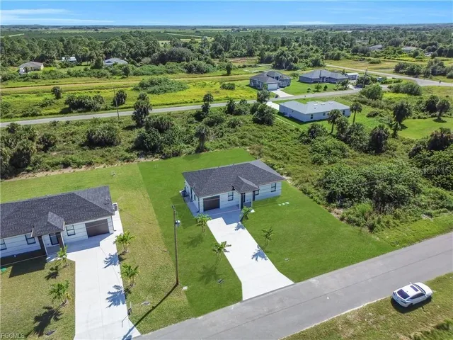 $290,000 | 713 Roma Avenue South, Lehigh Acres, FL 33974