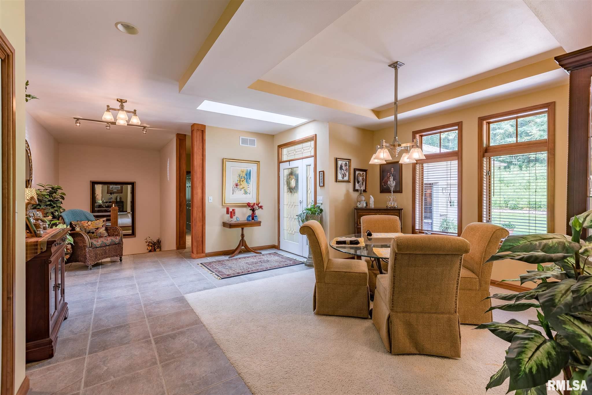 2016 Geneva Hills Road Muscatine, IA 52761 - Photo 17 of 49 Gallery Image 17