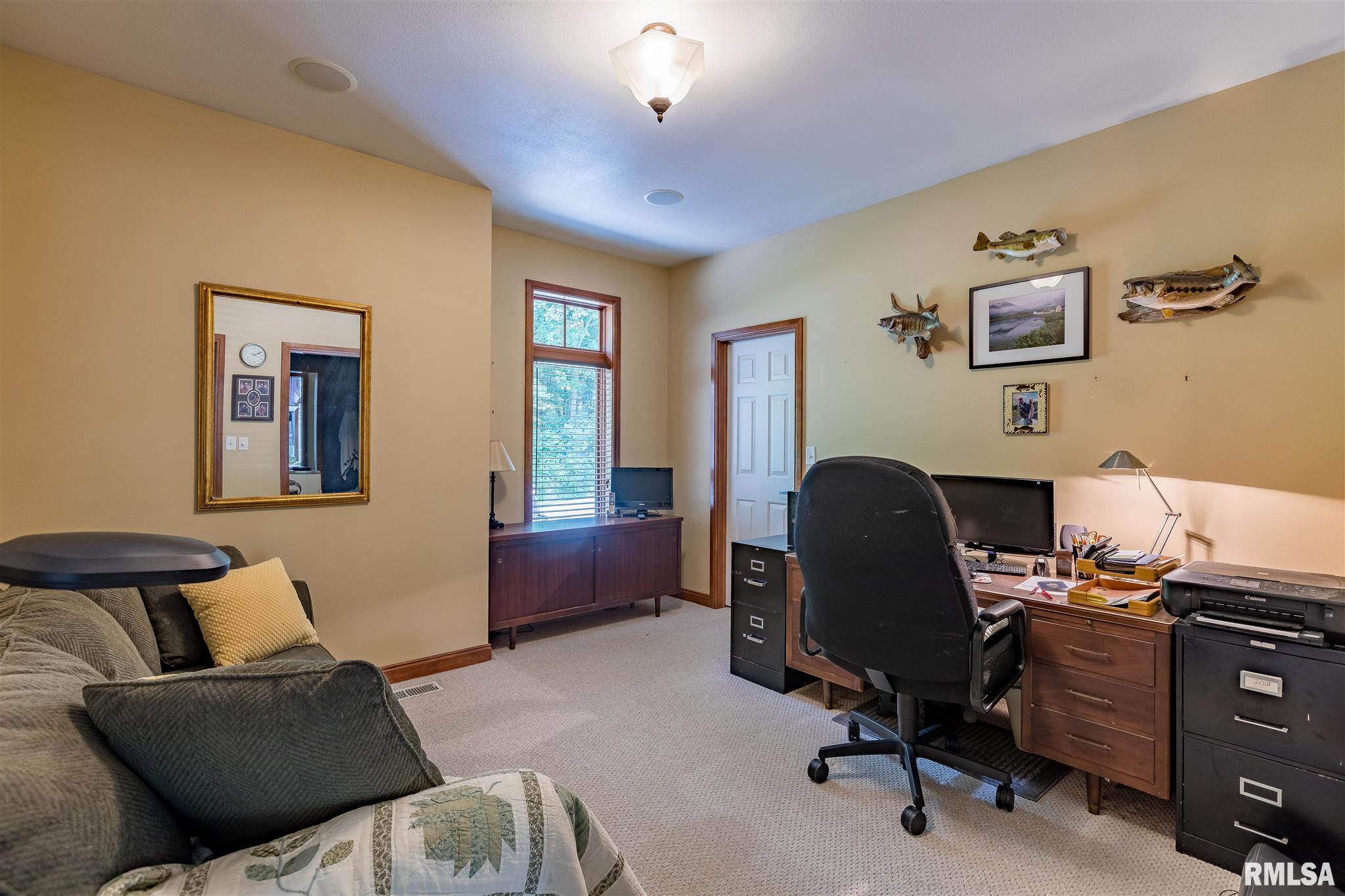 2016 Geneva Hills Road Muscatine, IA 52761 - Photo 20 of 49 Gallery Image 20