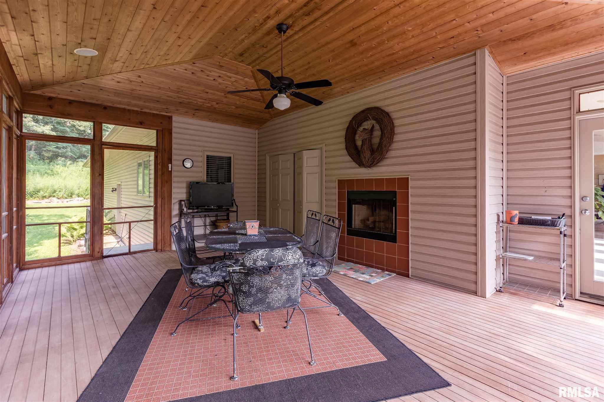 2016 Geneva Hills Road Muscatine, IA 52761 - Photo 39 of 49 Gallery Image 39