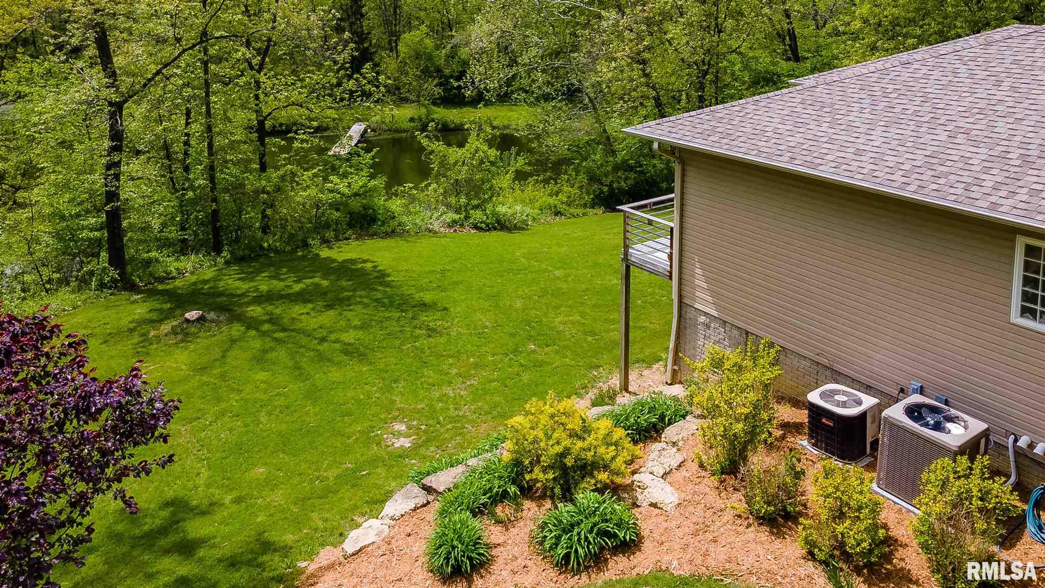 2016 Geneva Hills Road Muscatine, IA 52761 - Photo 6 of 49 Gallery Image 6