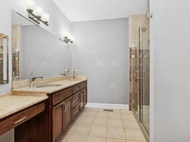 $435,000 | 13828 Crescenzo Drive, Manhattan, IL 60442