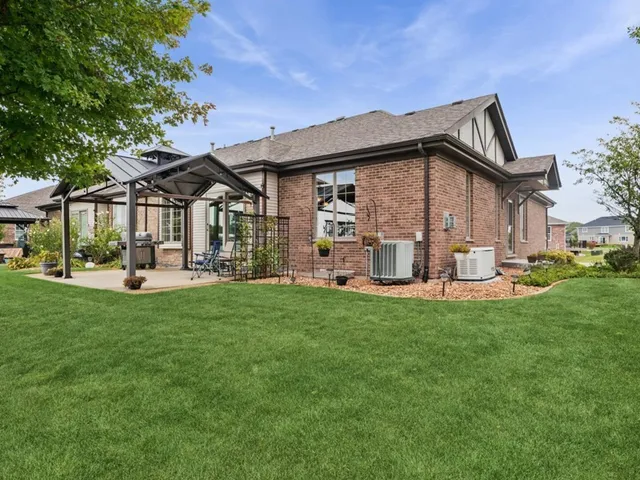 $435,000 | 13828 Crescenzo Drive, Manhattan, IL 60442