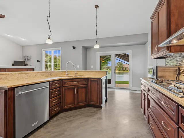 $435,000 | 13828 Crescenzo Drive, Manhattan, IL 60442