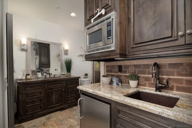 $6,250,000 | 8145 Run Of The Knolls Court, San Diego, CA 92127