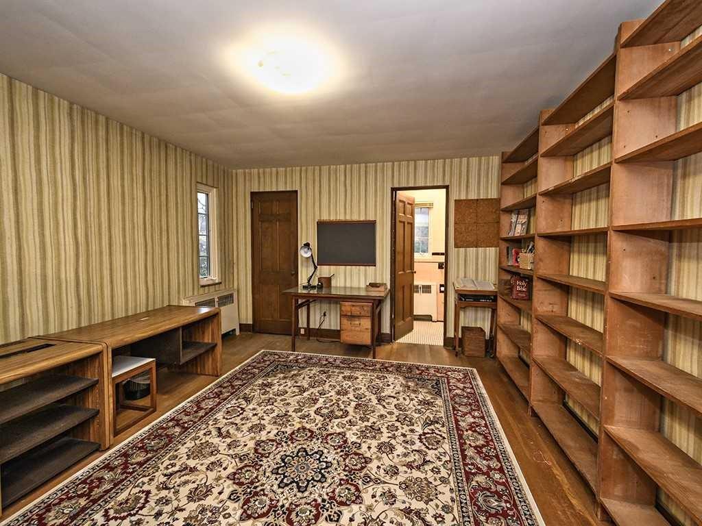 627 Beverly Road Mt. Lebanon, PA 15243 - Photo 11 of 21 Master Bedroom. Full Bath and Three Closets.