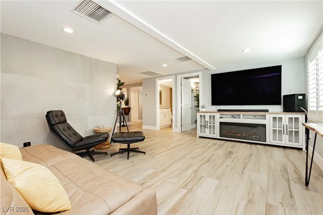 $479,900 | 648 Avenue C, Boulder City, NV 89005