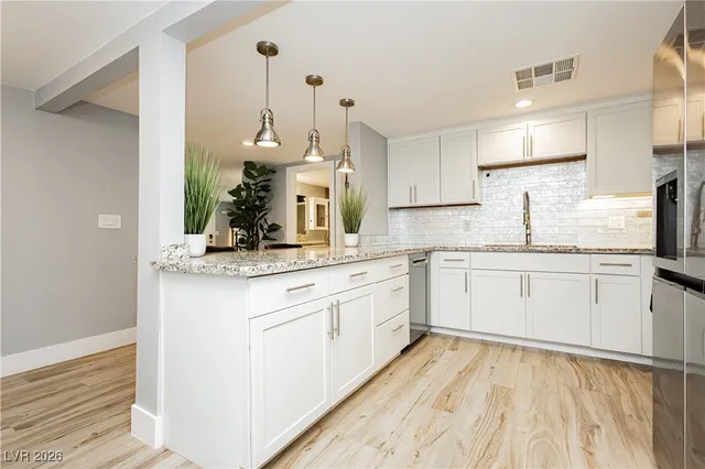 $479,900 | 648 Avenue C, Boulder City, NV 89005