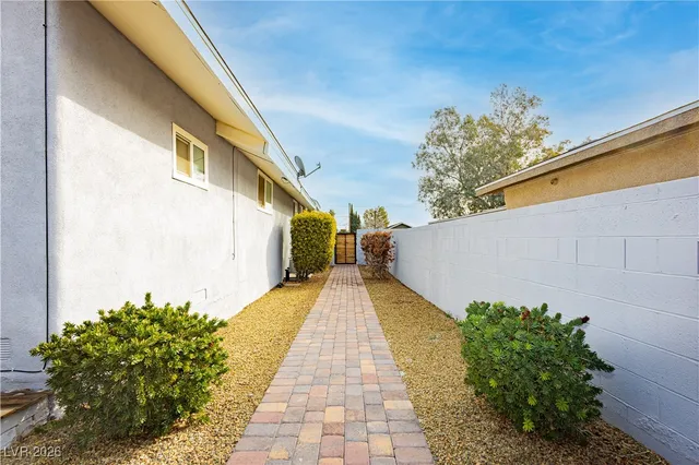 $479,900 | 648 Avenue C, Boulder City, NV 89005