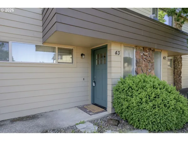 $235,000 | 2727 Gateway Street, Springfield, OR 97477