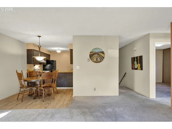 $235,000 | 2727 Gateway Street, Springfield, OR 97477