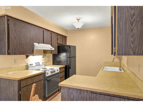 $235,000 | 2727 Gateway Street, Springfield, OR 97477