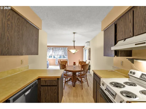 $235,000 | 2727 Gateway Street, Springfield, OR 97477