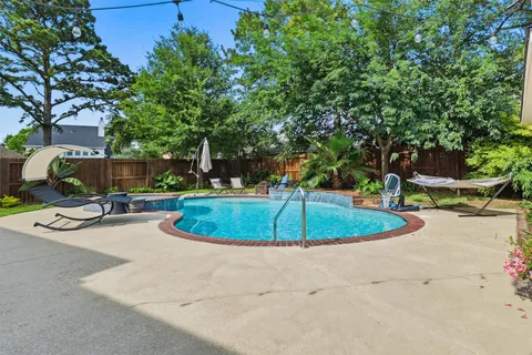 $430,000 | 7818 Palm Brook Court, Houston, TX 77095