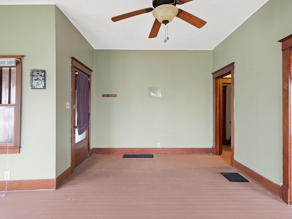 104 North Pearl Street Butler, IN 46721 - Photo 5 of 18