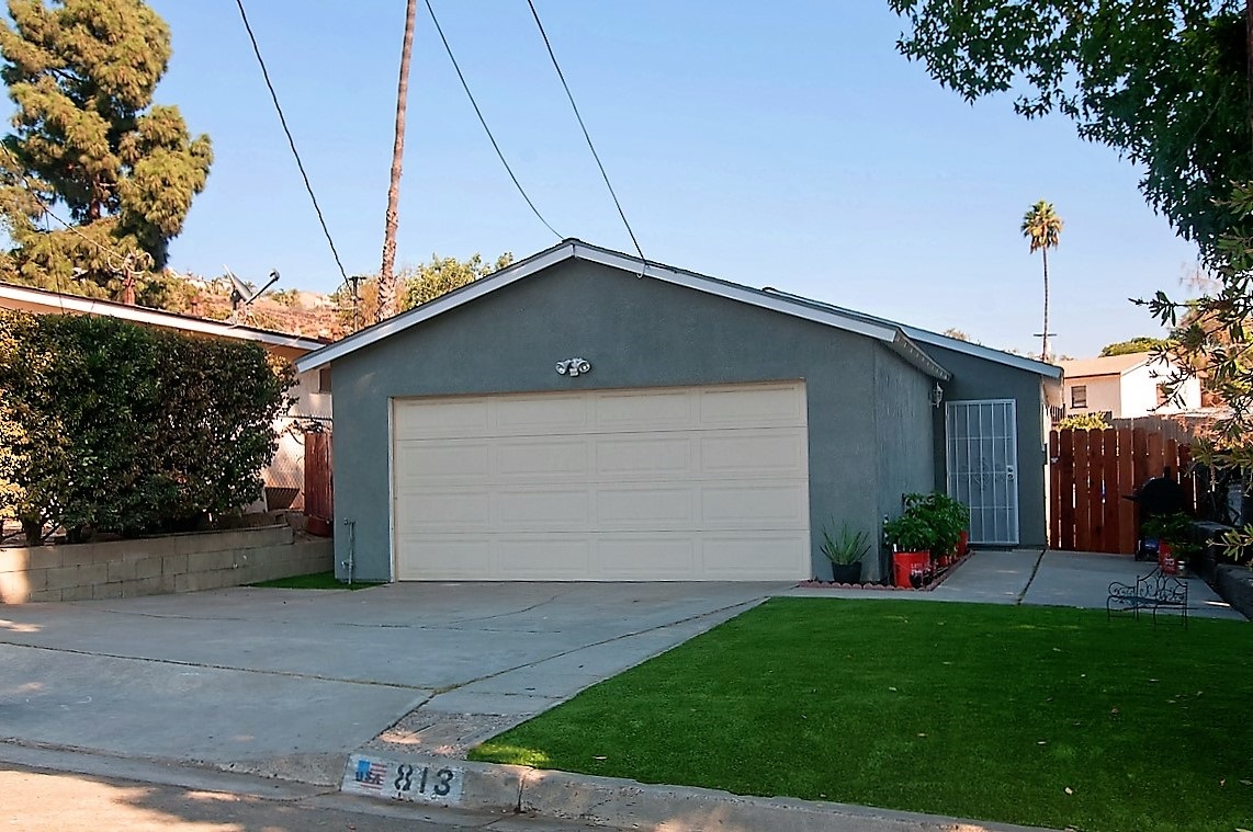 813 Pecos Street Spring Valley, CA 91977 - Photo 2 of 22 Gallery Image 2