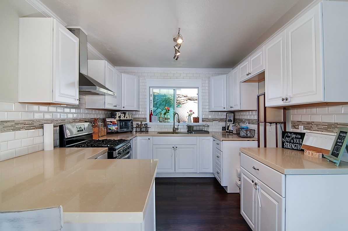 813 Pecos Street Spring Valley, CA 91977 - Photo 7 of 22 Gallery Image 7